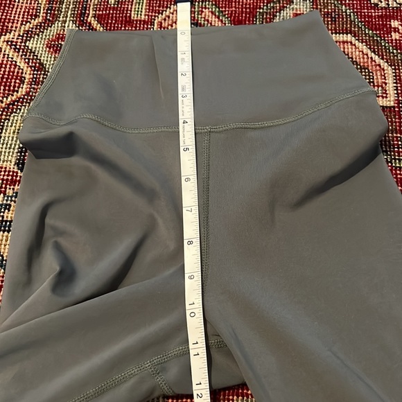2/$30 Simons ifiv5 green high-waist leggings - Picture 7 of 8